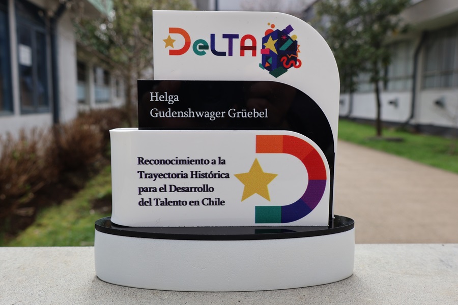 Galvano reconocimiento 20 años DeLTA